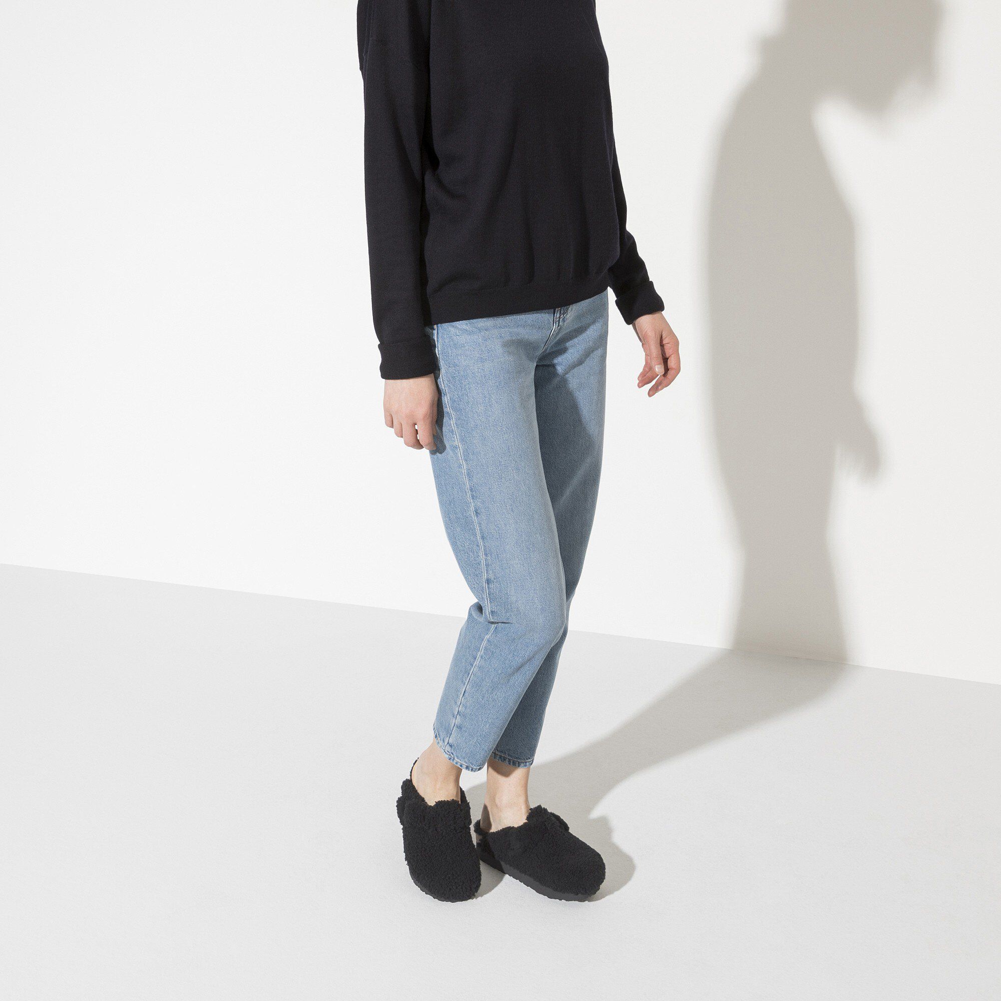 Boston Big Buckle Platform Fur - Image 8