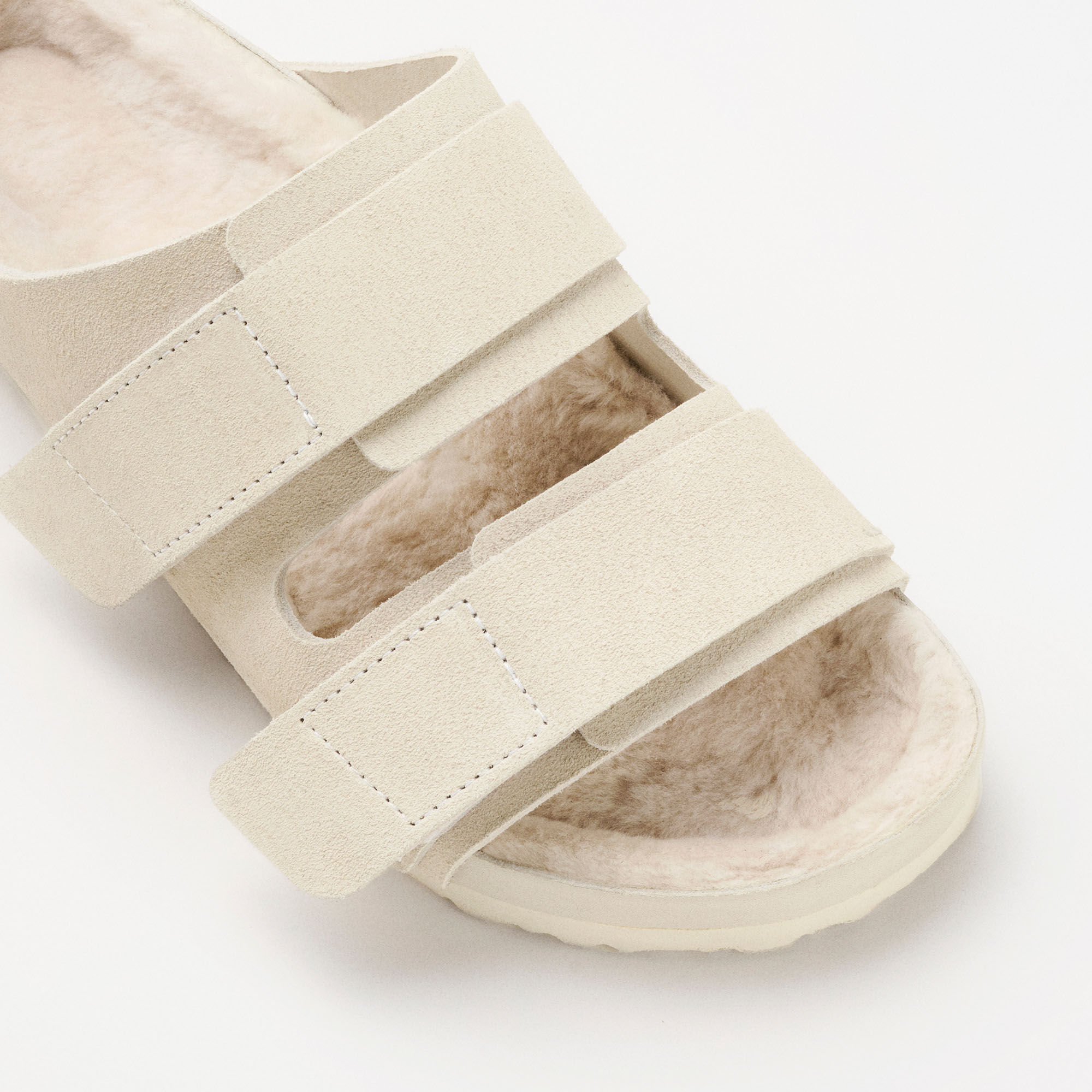 Alternative view of Uji Suede Tekla