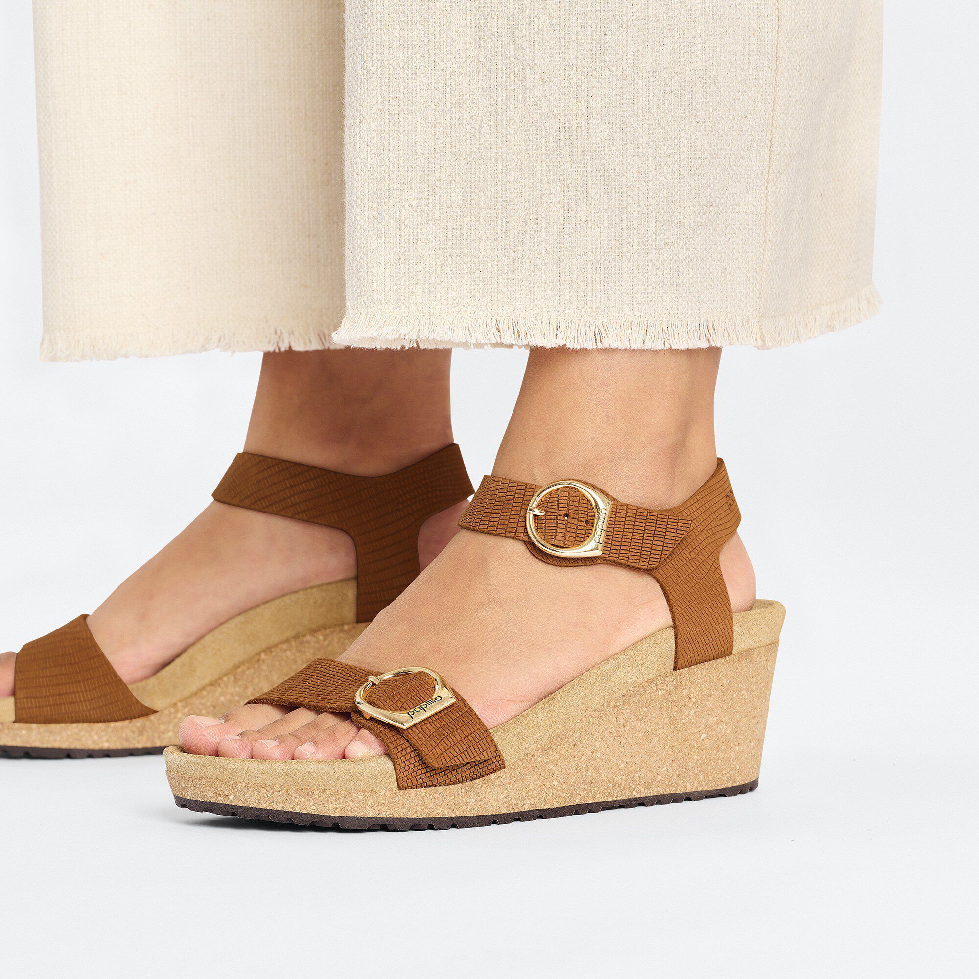 Soley Ring-Buckle Nubuck Leather Embossed - Image 4