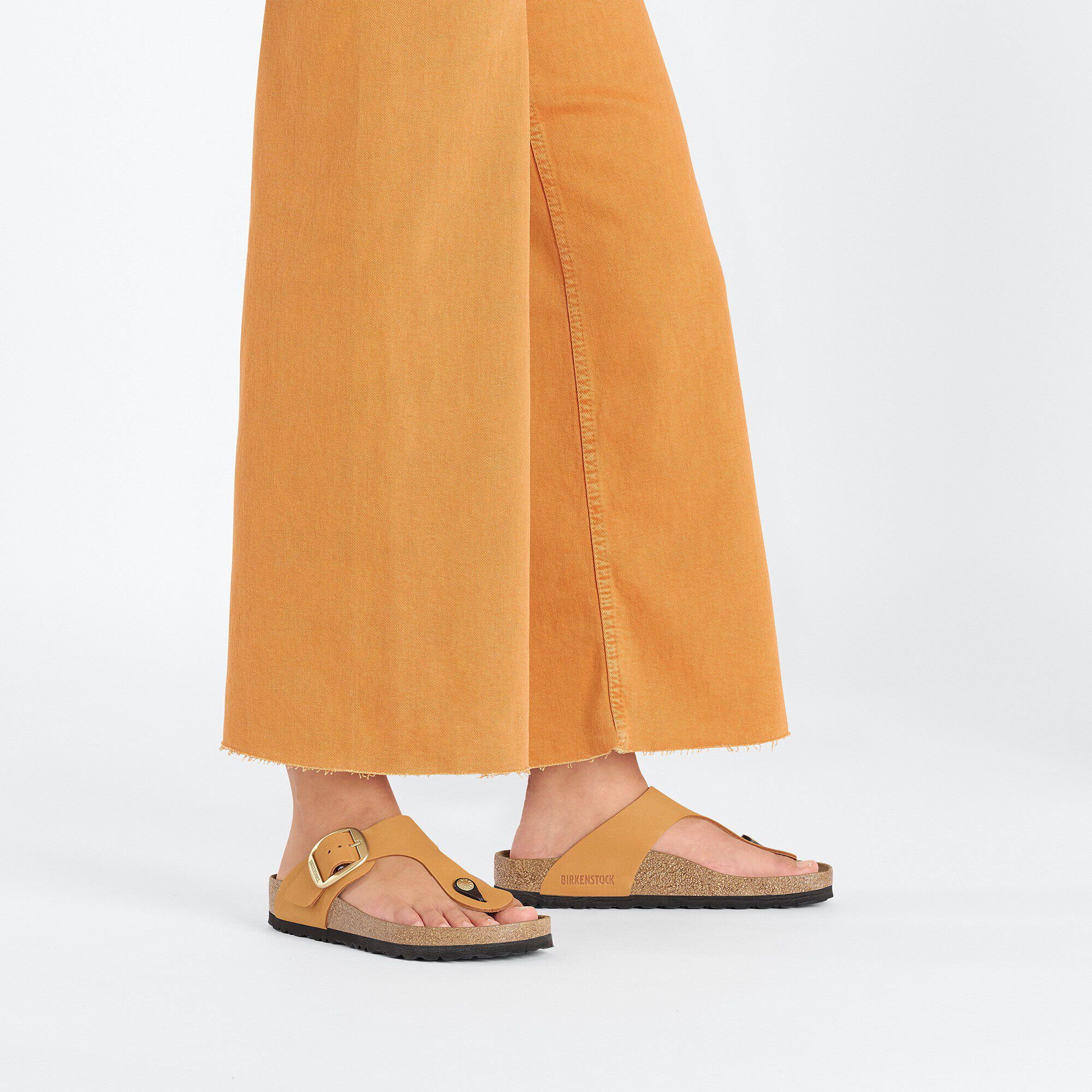 Gizeh Big Buckle Nubuk Leather - Image 6