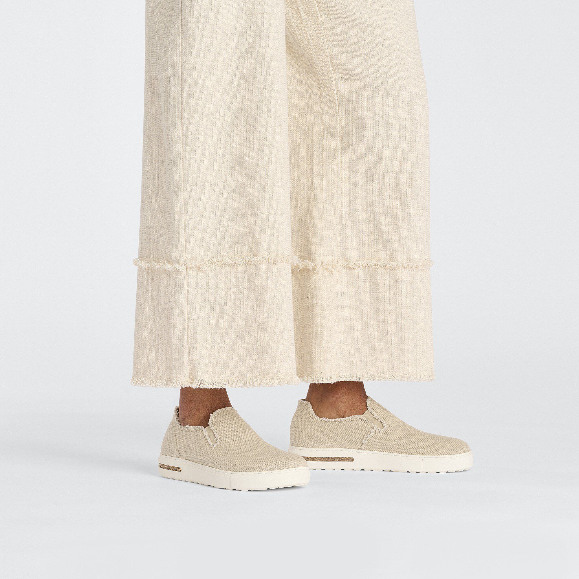 Bend Decon Slip On Textile - Image 8