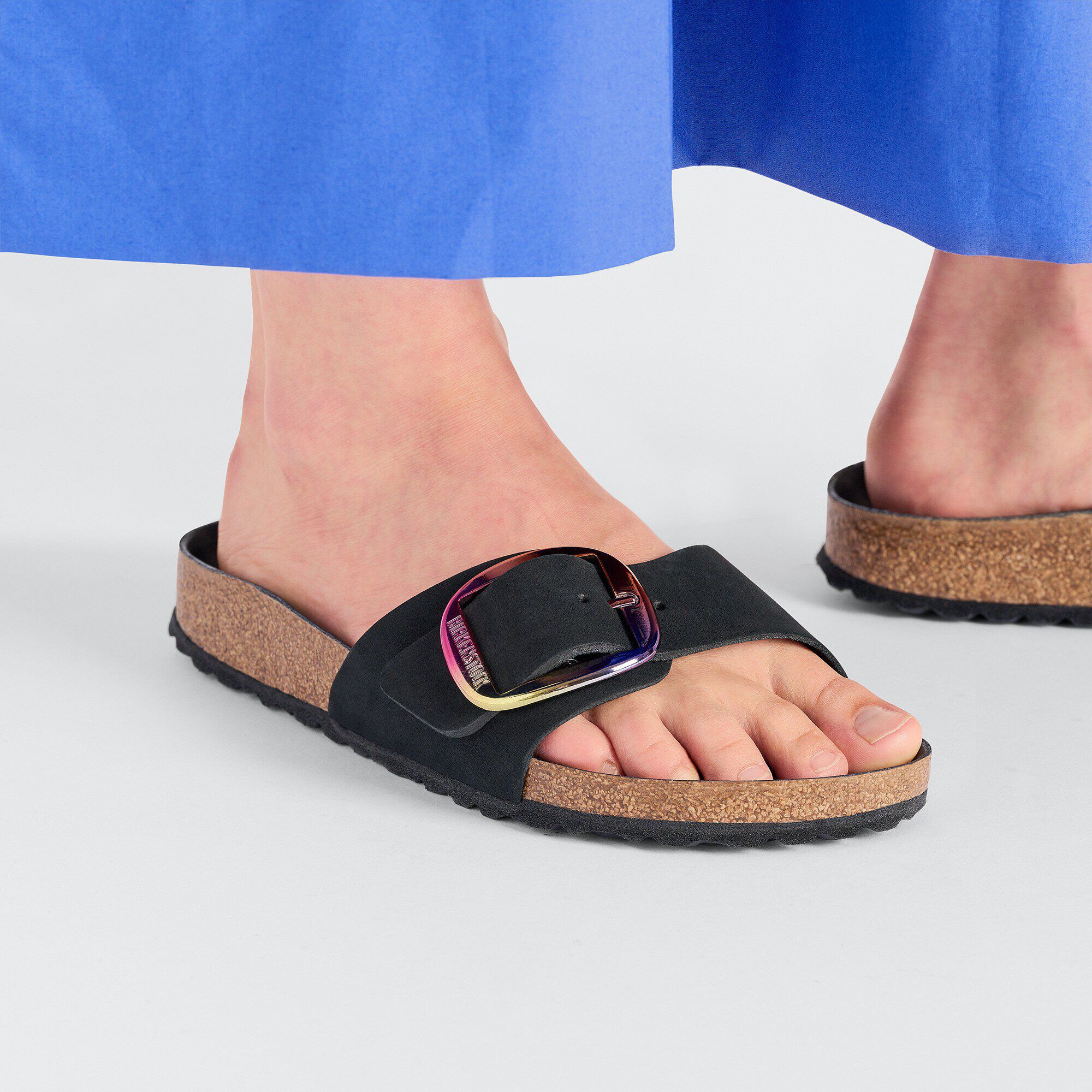 Madrid Big Buckle Nubuck Leather Black - Image 4