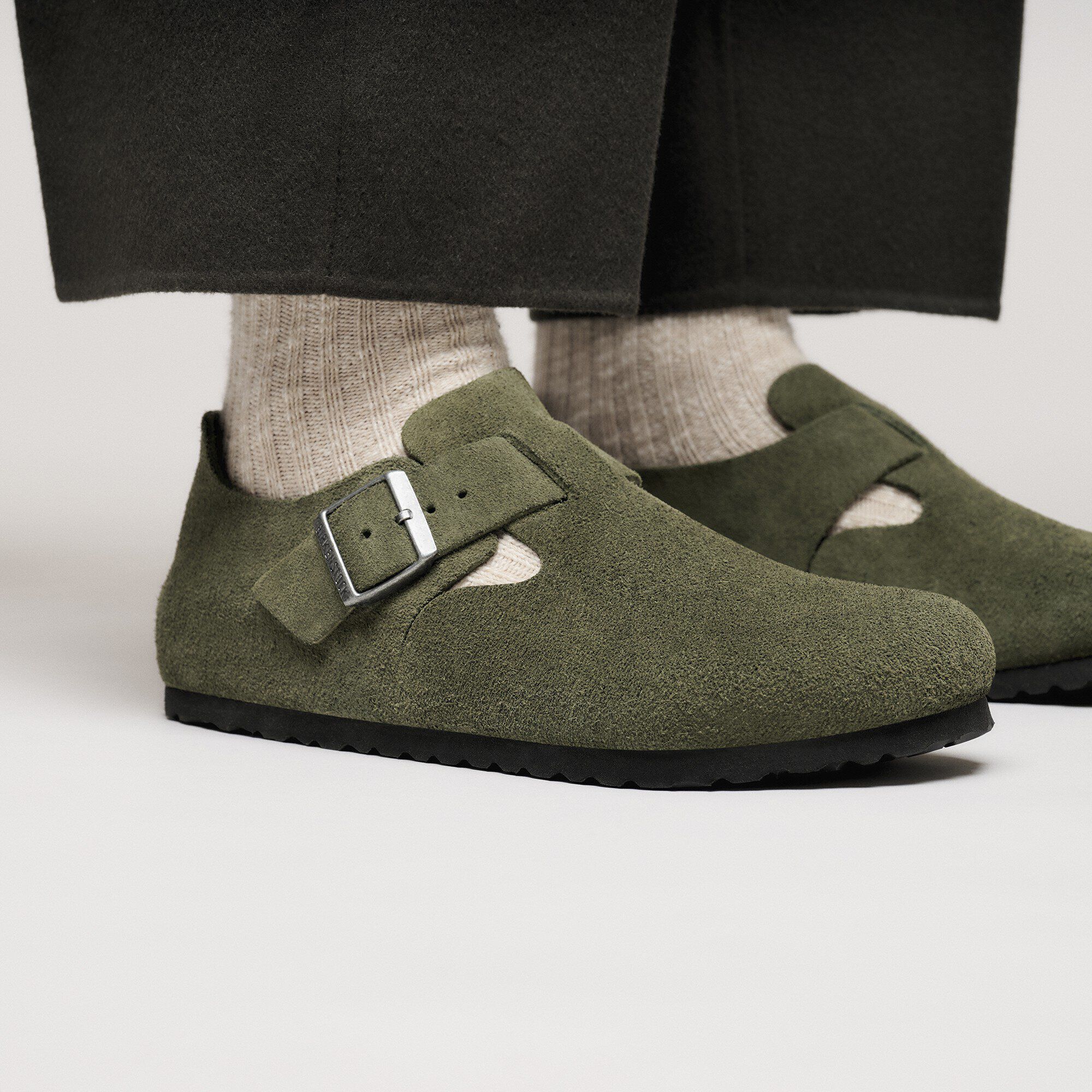 London Suede Leather - Image 5