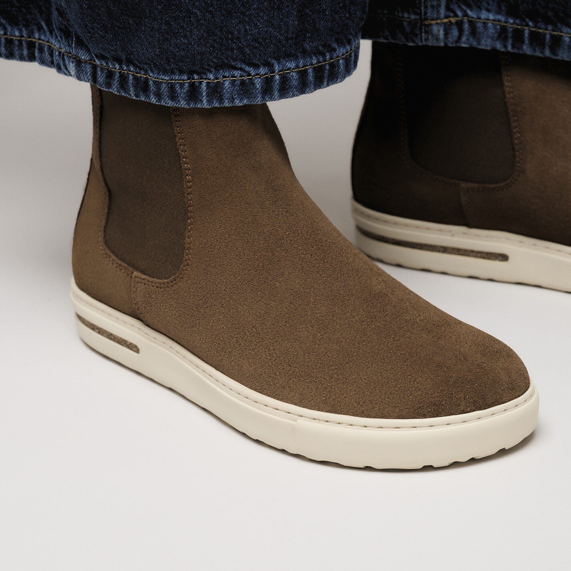 Bend Chelsea Suede Leather - Image 6