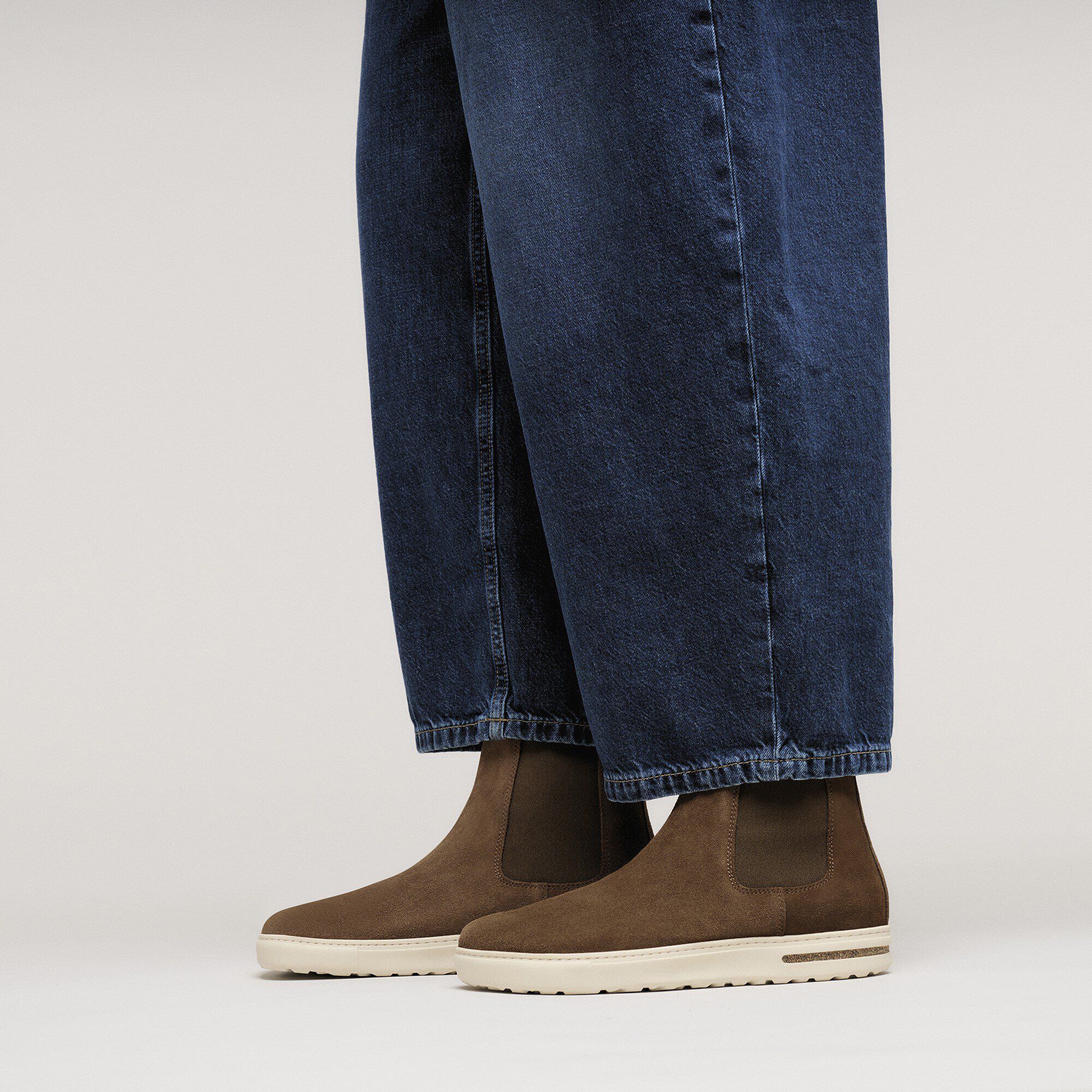 Bend Chelsea Suede Leather - Image 4