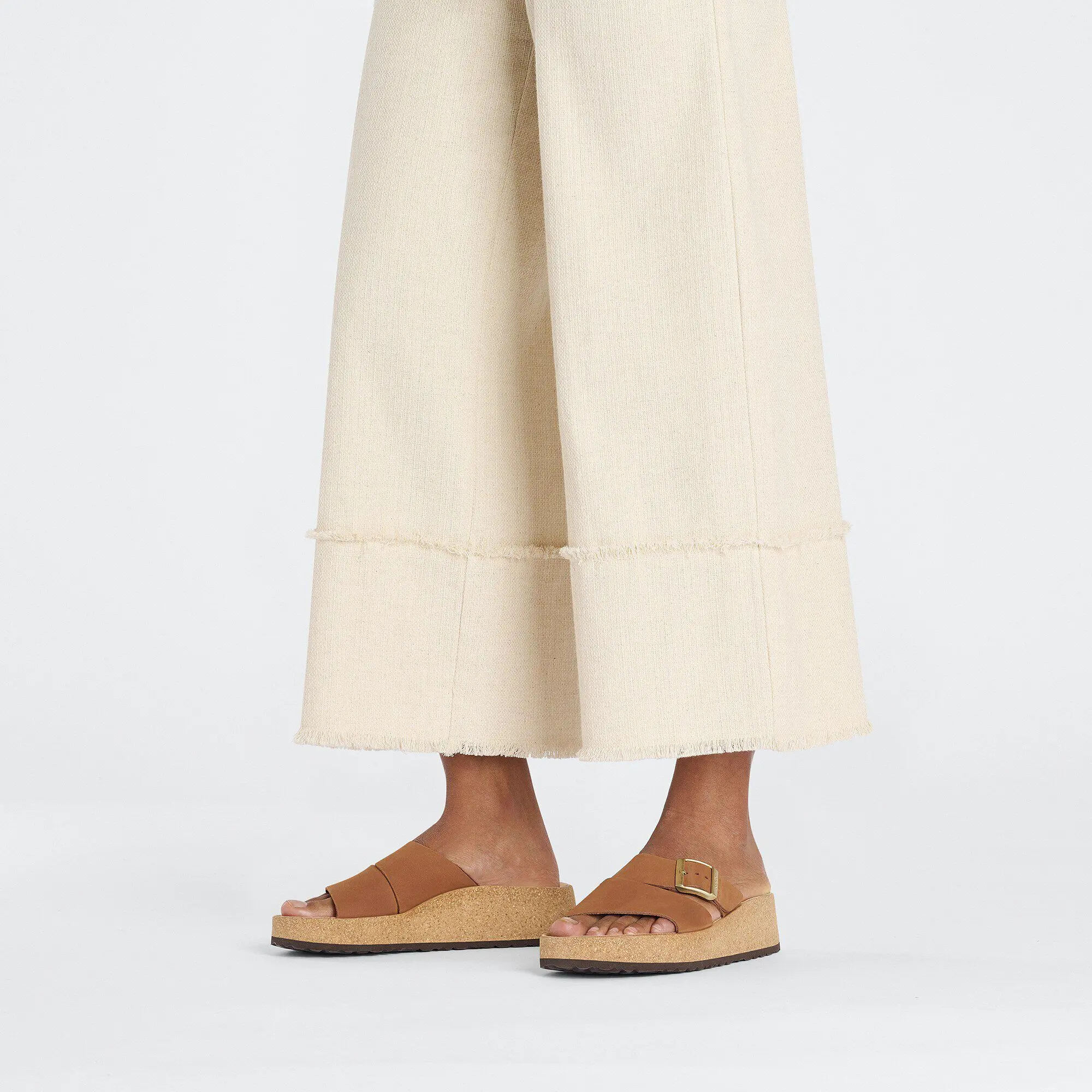Almina Nubuck Leather Pecan - Image 4
