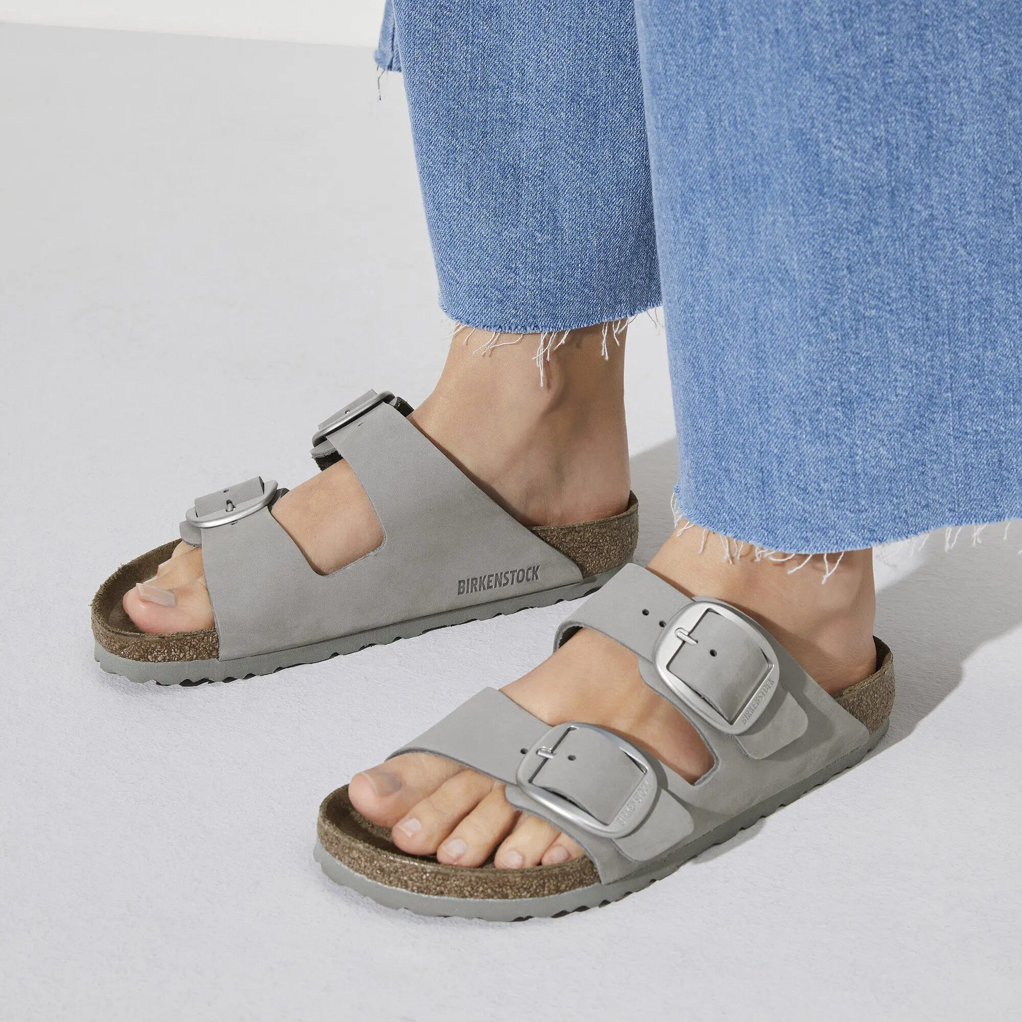Arizona Big Buckle Nubuck Leather Dove Gray - Image 5