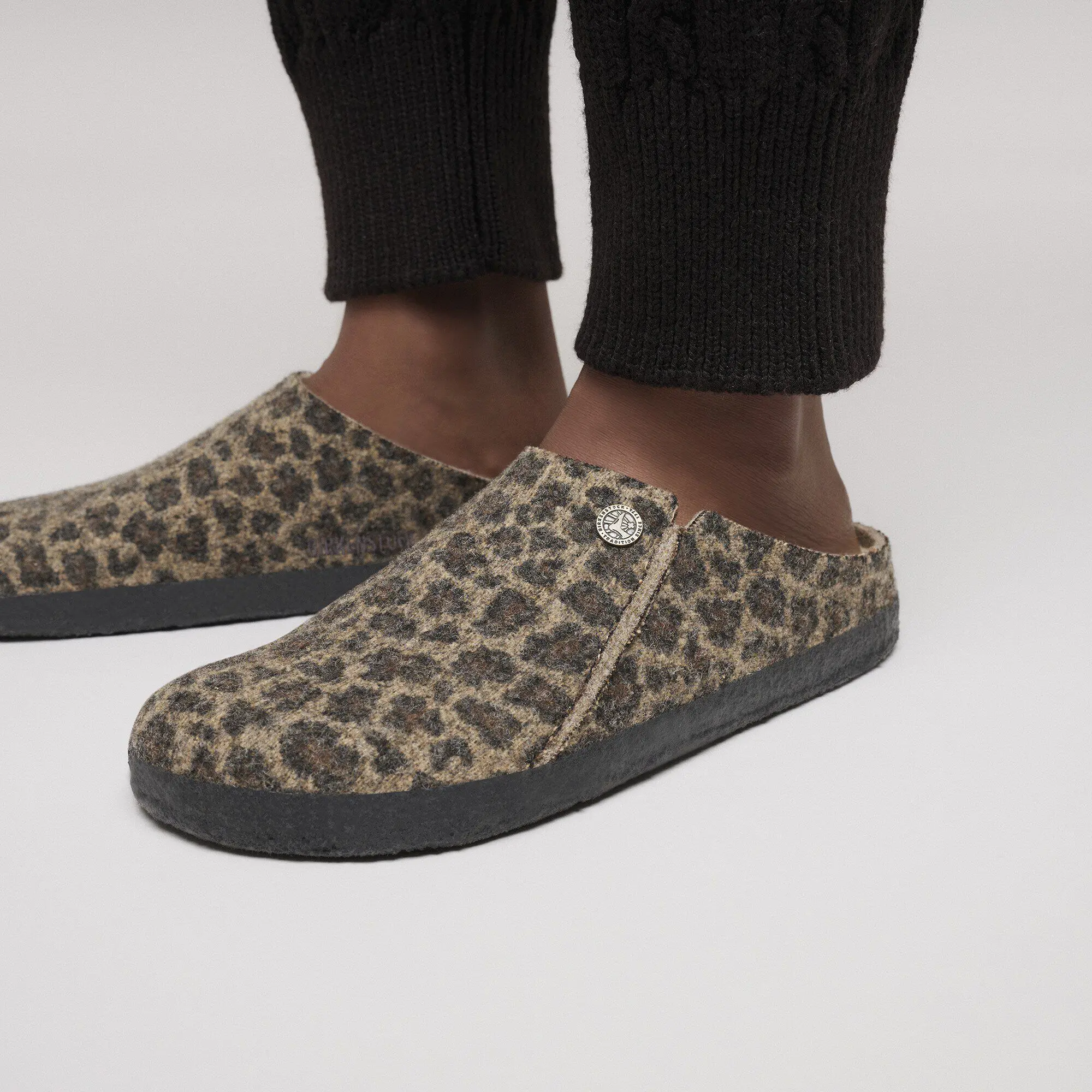 Zermatt Wool Felt Leo Toffee - Image 8