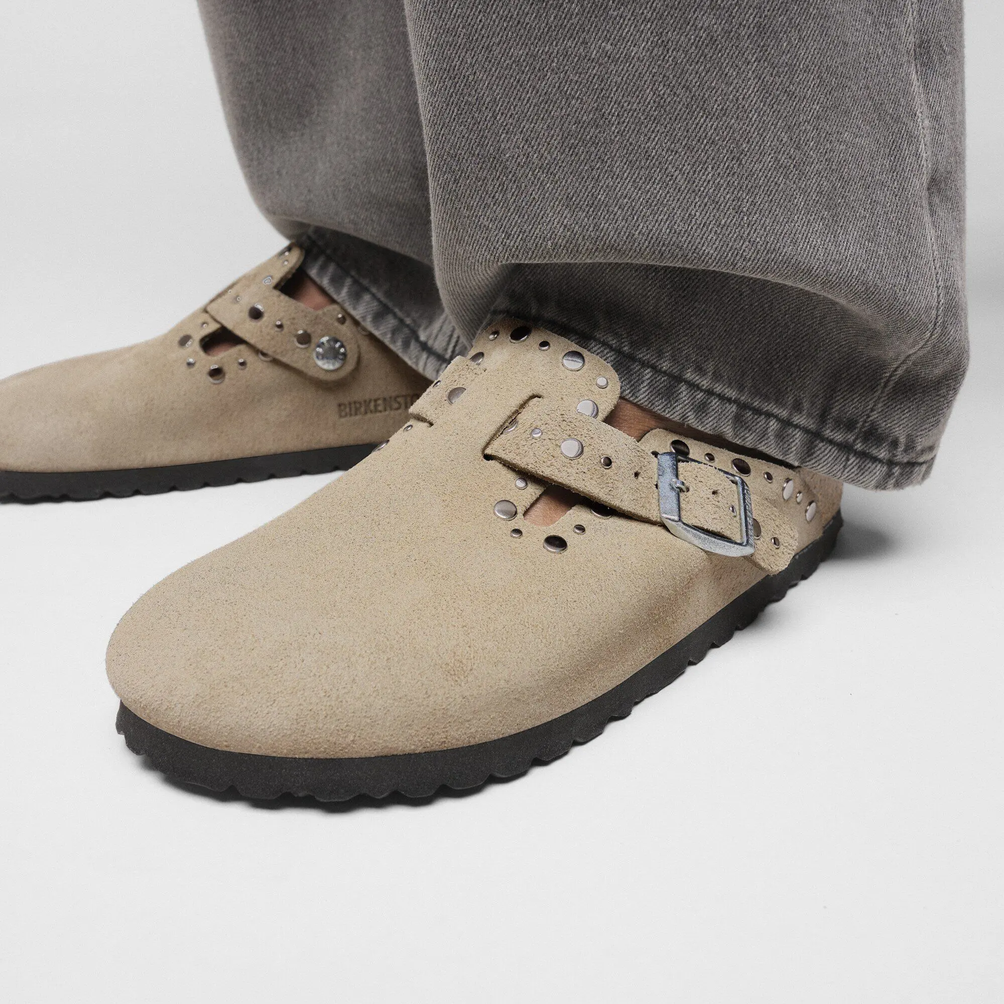 Boston Rivet Suede Leather - Image 7