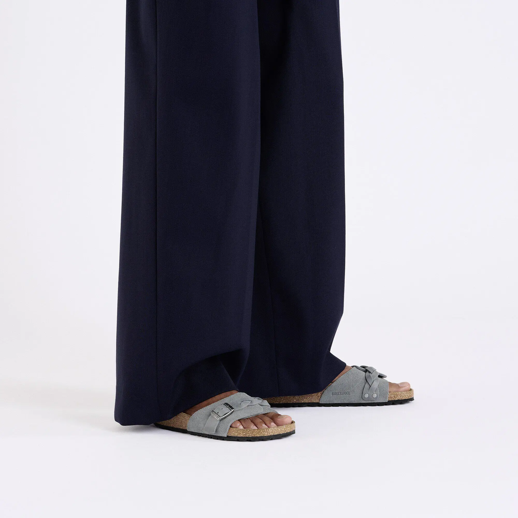 Oita Braided Suede Leather Basalt Gray - Image 5