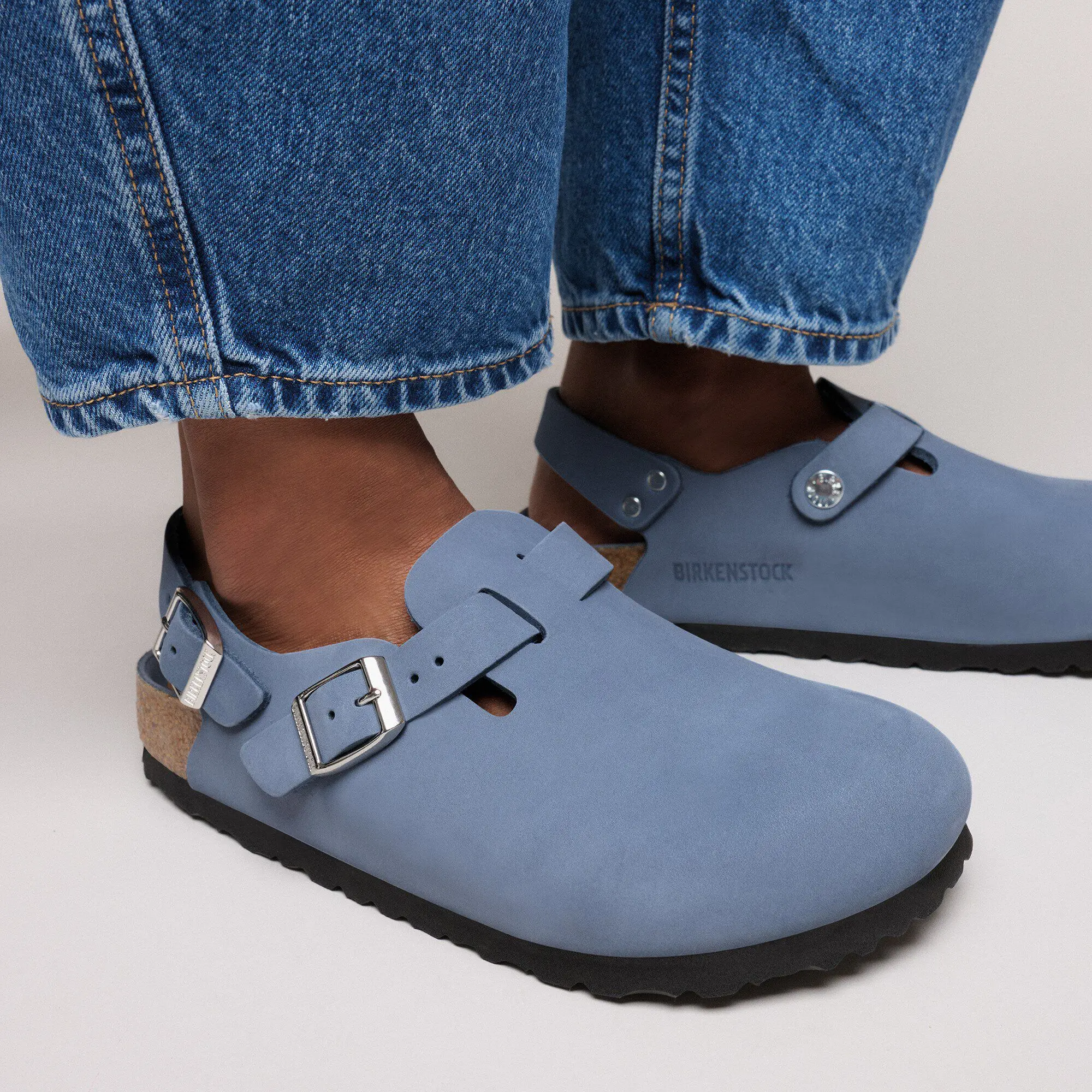 Tokio Nubuk Leather - Image 8