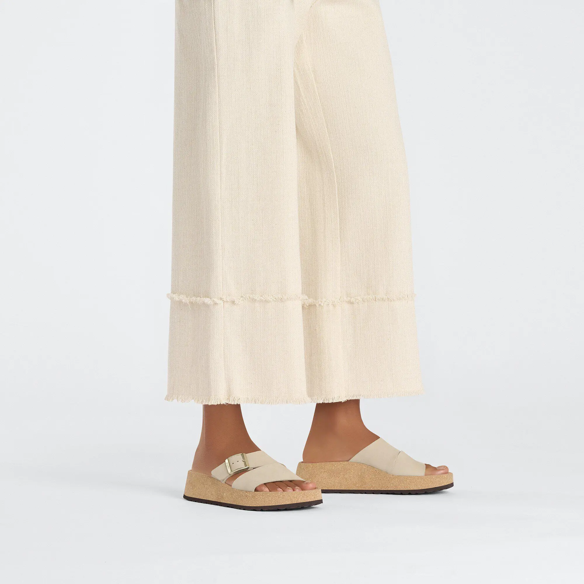 Almina Nubuk Leather - Image 4