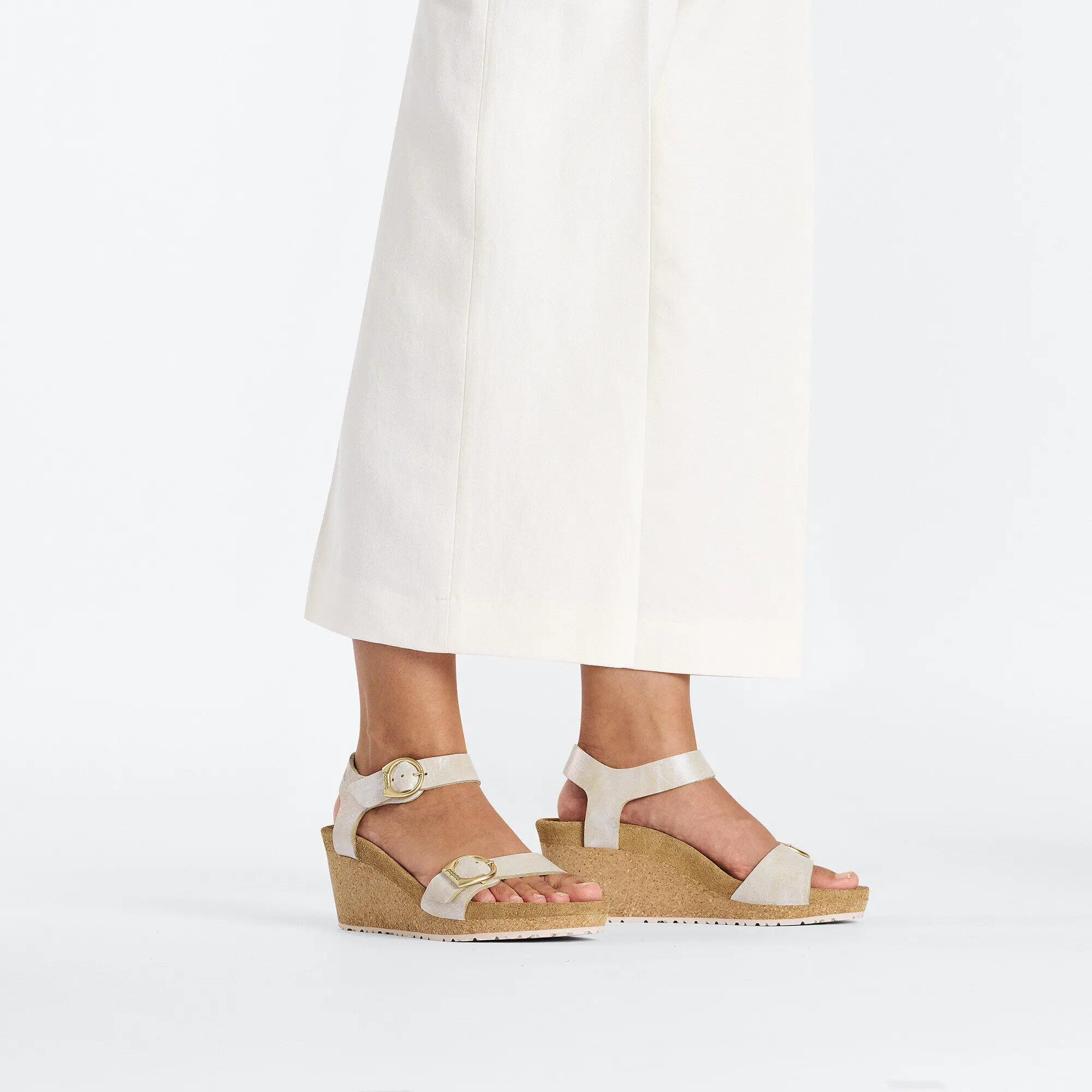 Soley Ring-Buckle Nubuk Leather - Image 5