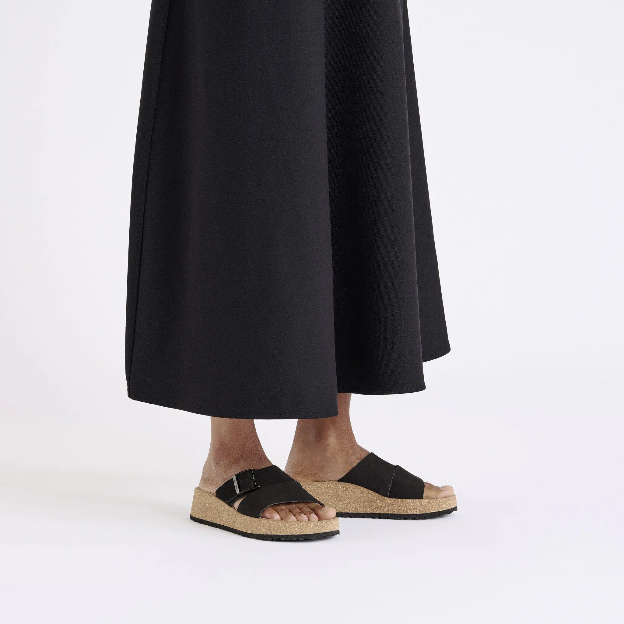 Almina Nubuk Leather - Image 8